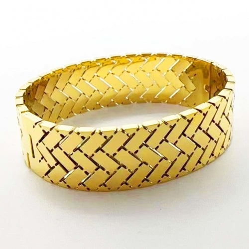 Regal Mesh Geometric Cuff