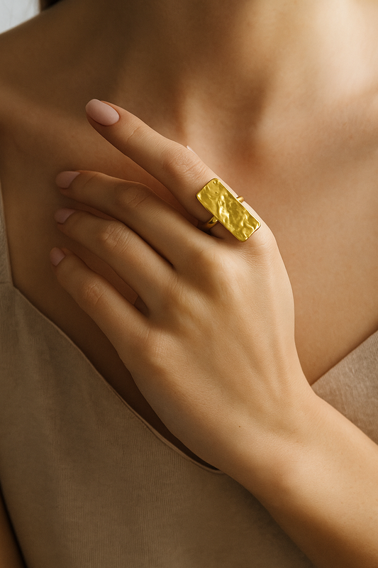 Celeste Bar (Adjustable) Ring