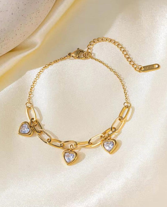 Dangling Pave Diamond Heart Charm Bracelet