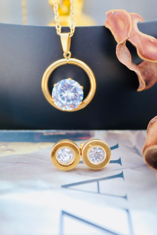 Serene Circle Necklace Set