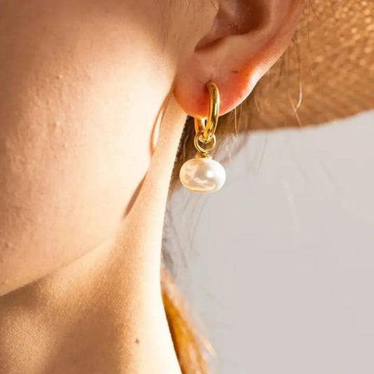 Classic Pearl Drop Earrings