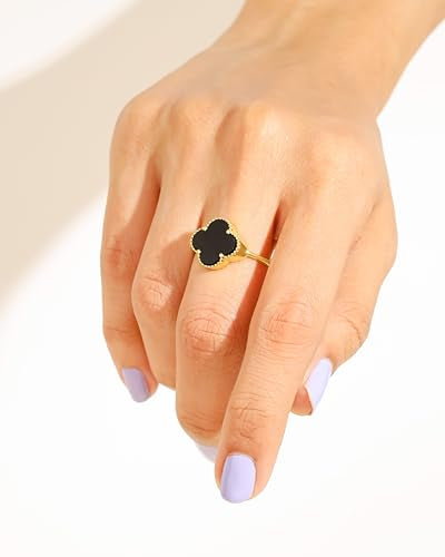 Clover Ring Black (Adjustable)