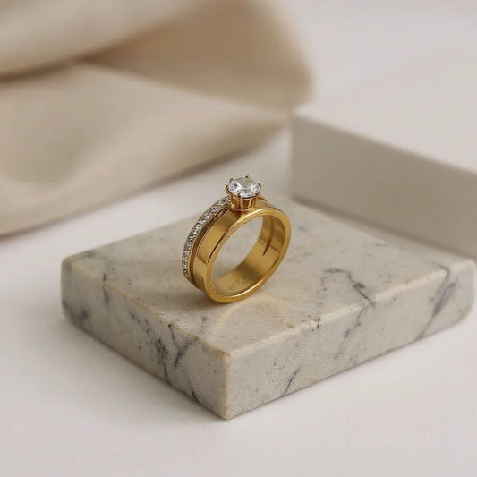 Cartier Gold ring with Crystals