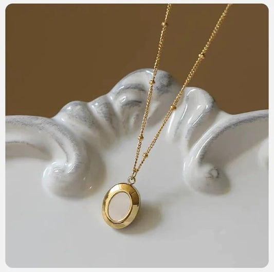 Vintage White Oval Pendant Necklace