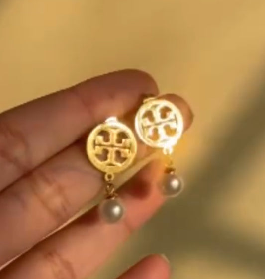 Tory Burch Pearl earrings