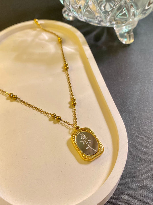 Belle Rose Pendant