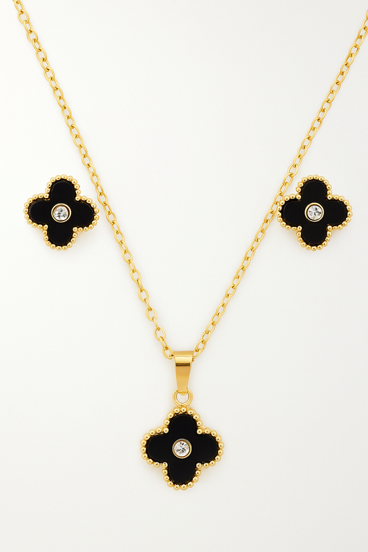 Sparkle of Love Clover Necklace Set
