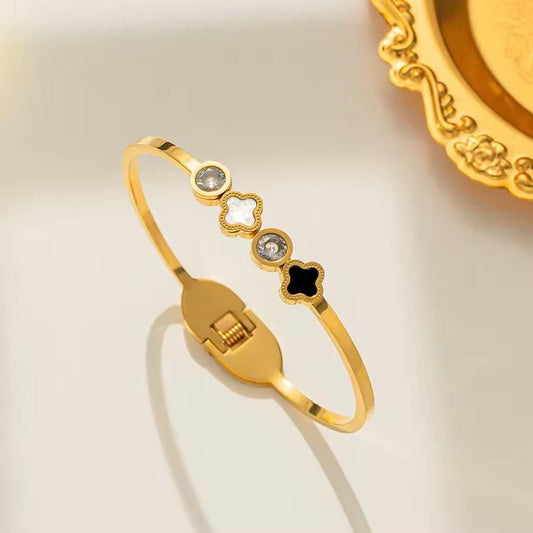 Luxury Black and White Clover Bangle