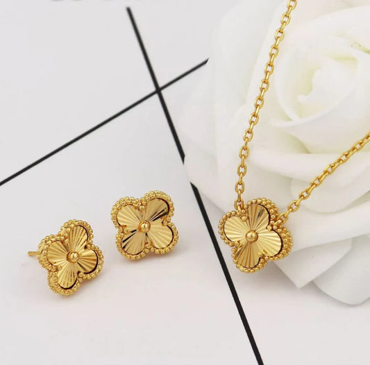 Clover Gold Necklace set 2 in 1 bundle