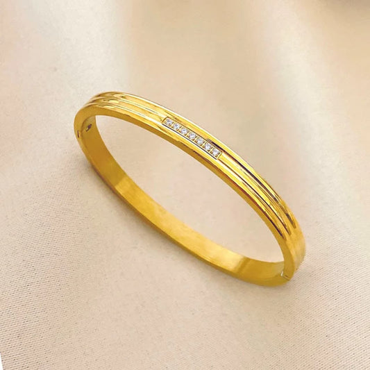 Seven Diamonds Elite Bangle