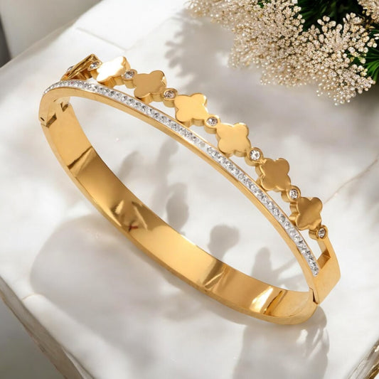 Starlit Clover Premium Bangle
