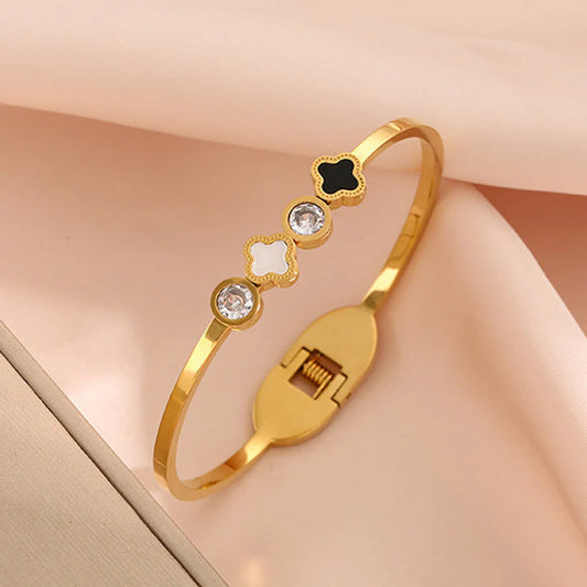 Luxury Black and White Clover Bangle